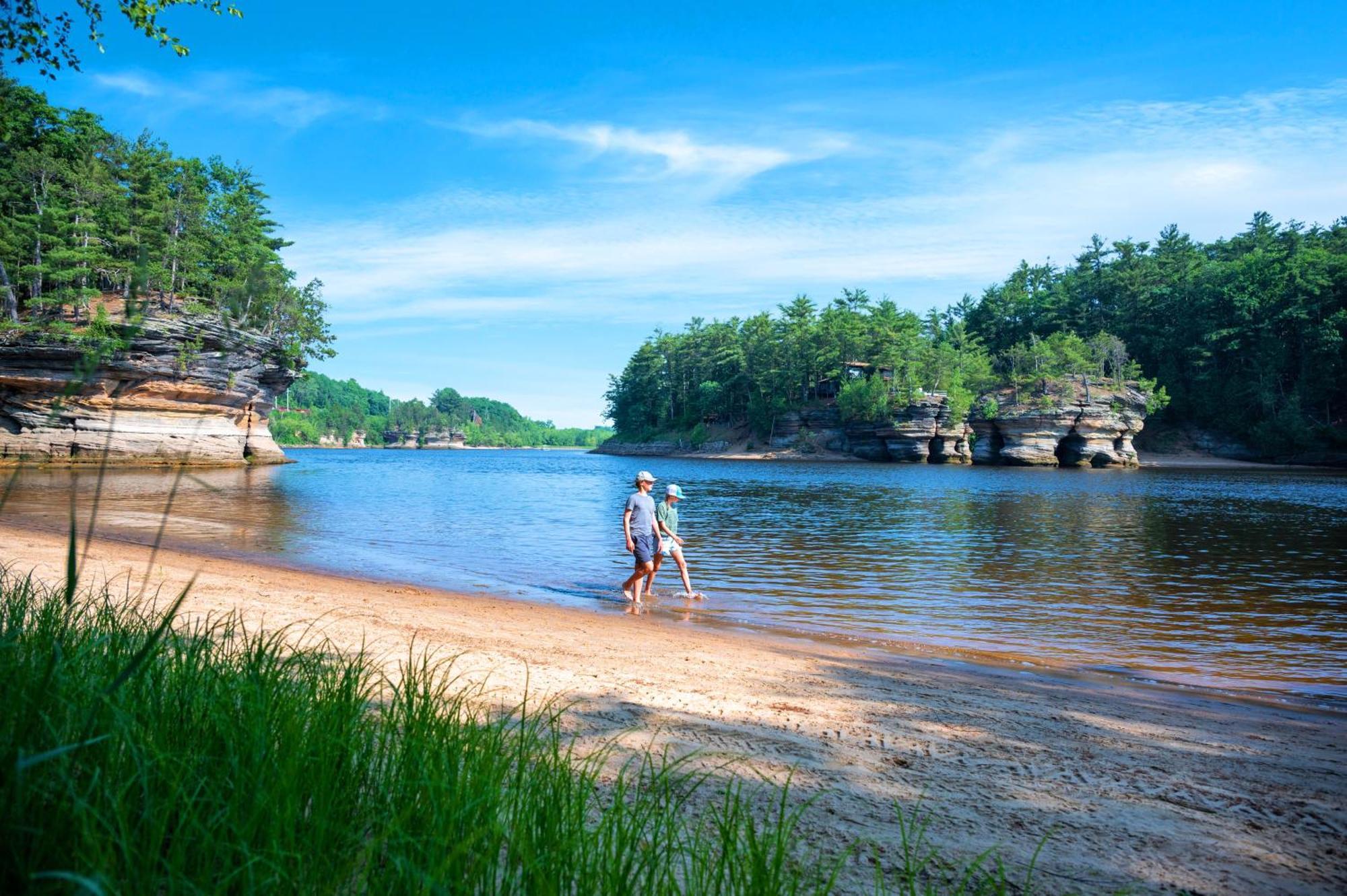 Aloha Beach Resort Wisconsin Dells Exteriör bild